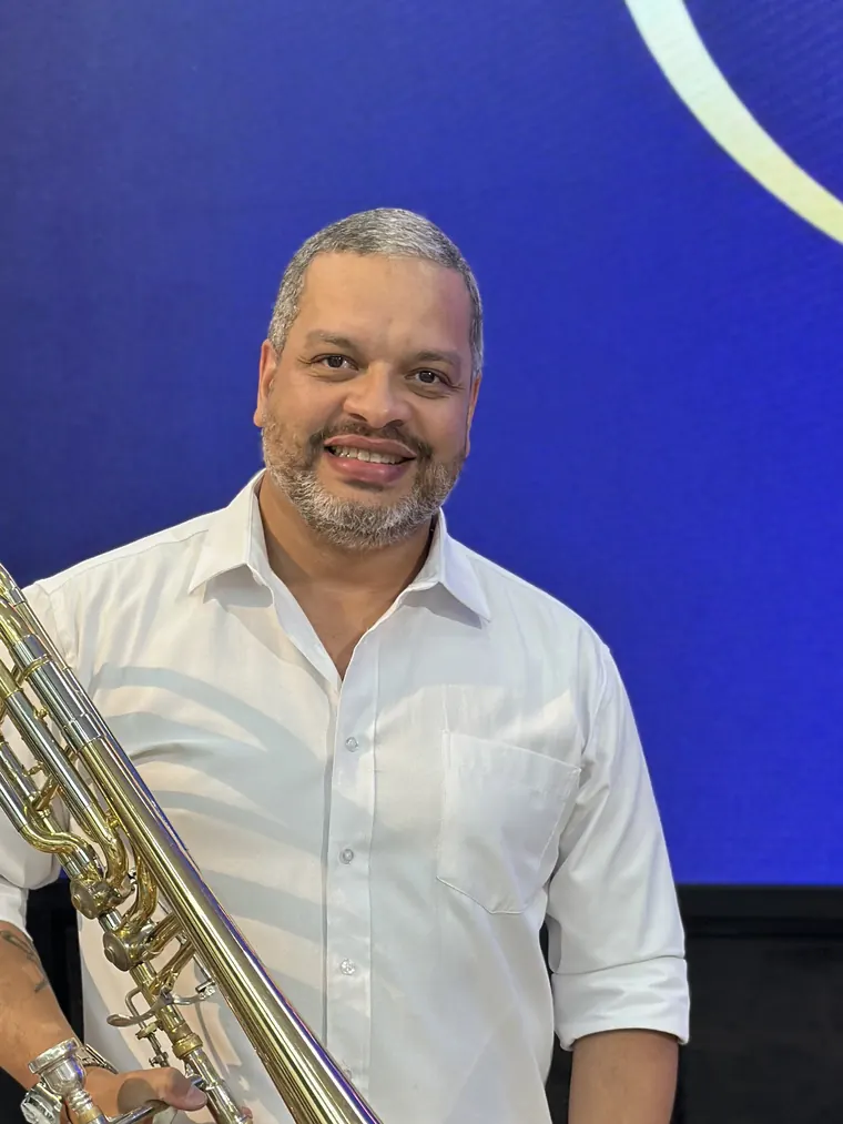 Junior Manga, trombonista da Heralds Band
